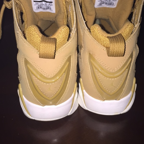 Jordan’s - Picture 3 of 4